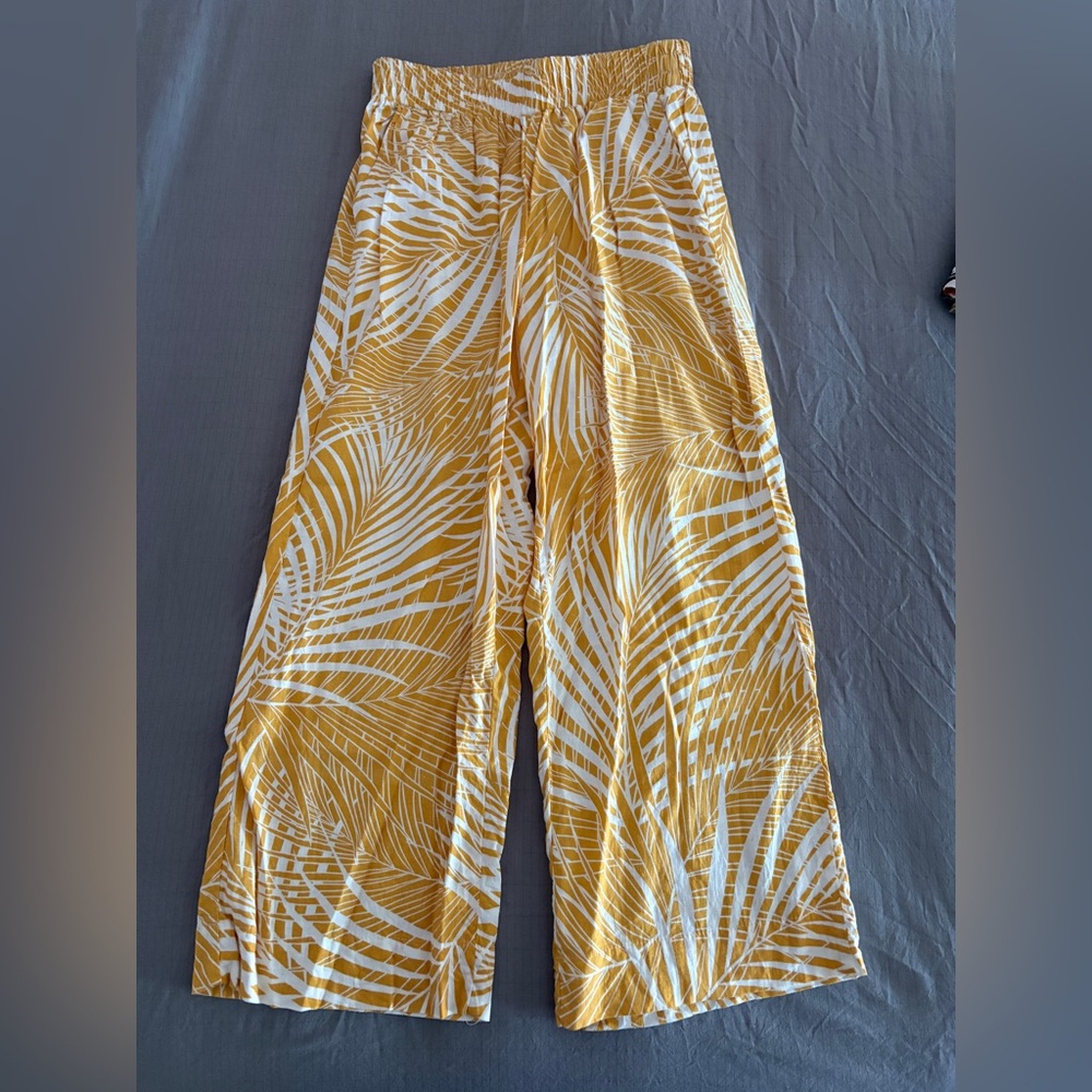 Panama Jack Yellow and White summer pants
